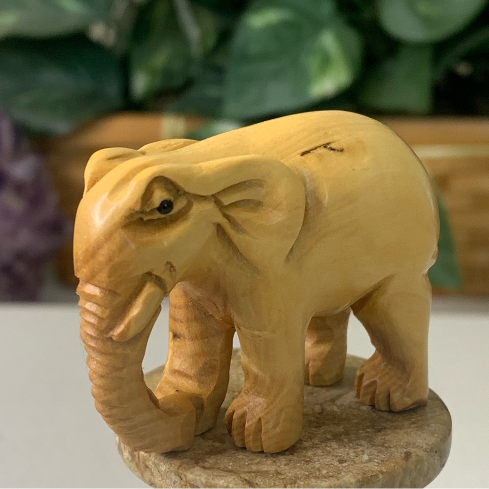 Vintage Boxwood Elephant Netsuke Hand Carved Wood Wild Animal Figurine Carving - Picture 4 of 11